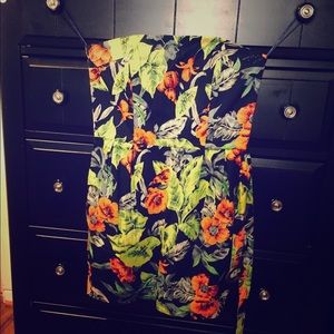 Floral strapless dress 👗